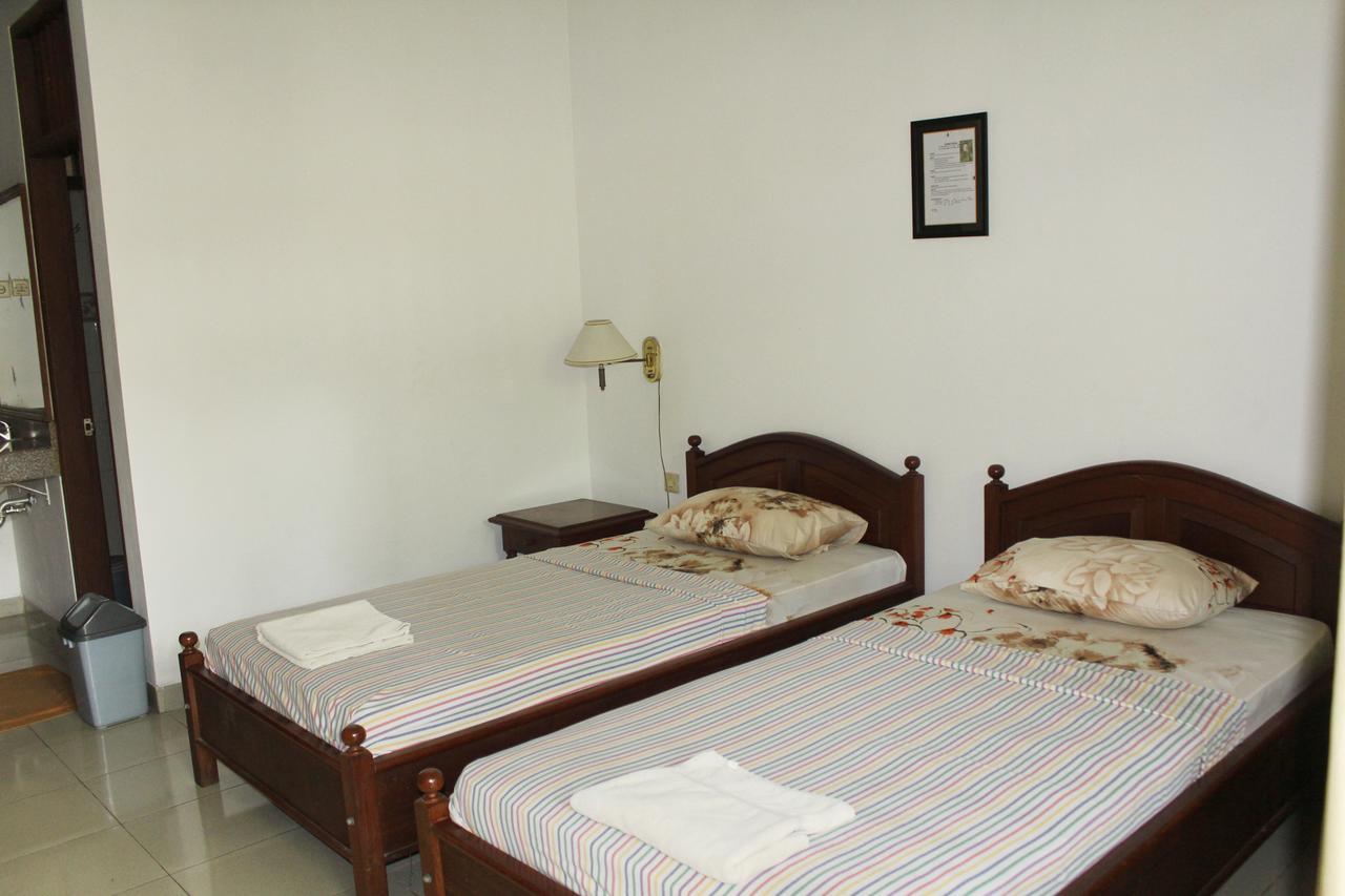 Bed and Breakfast Yulia 1 Санур Екстер'єр фото